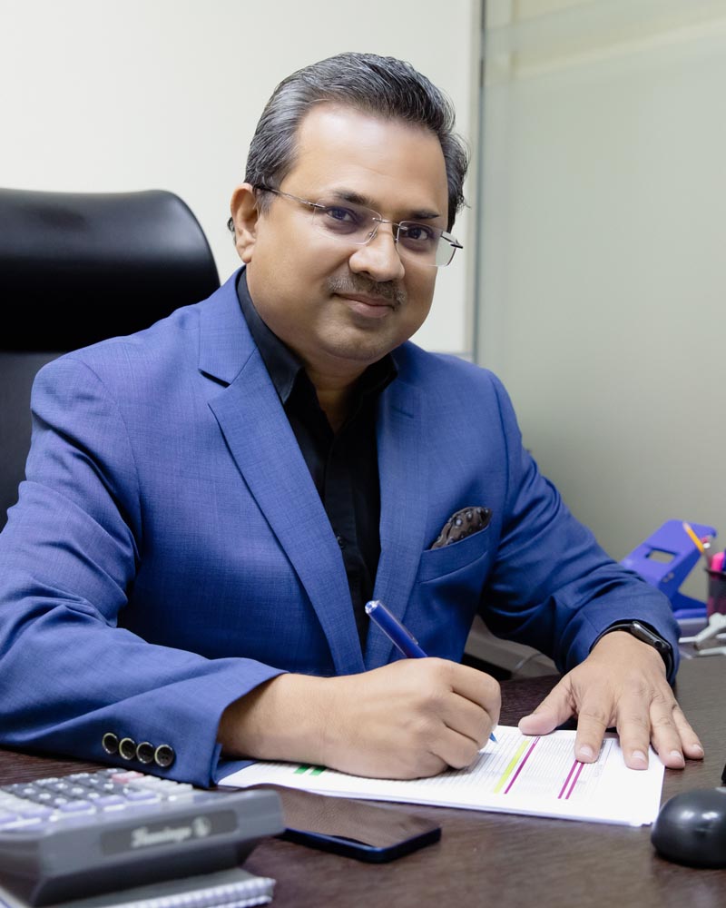 RAVI KARANDIKAR Operations Manager